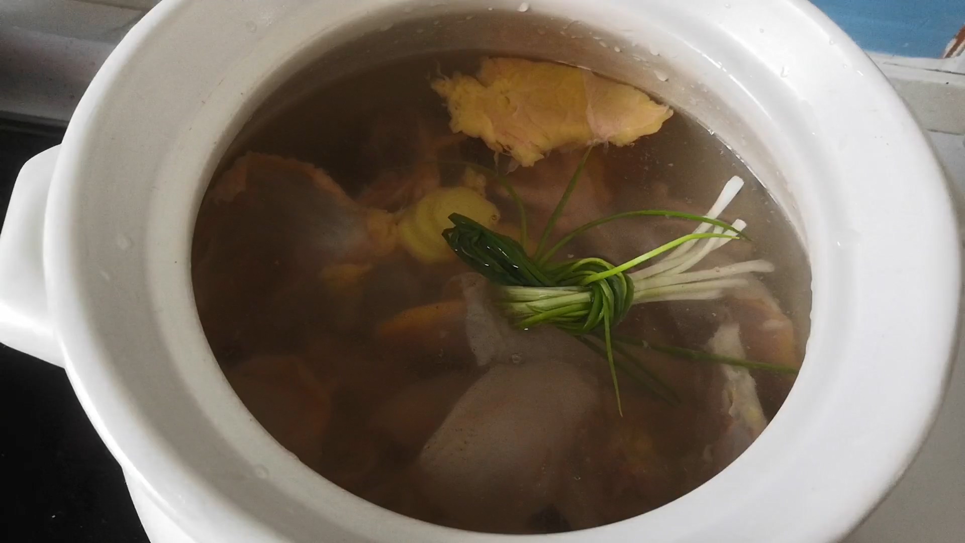 竹荪虫草花炖鸡汤正确做法,羊肚菌竹荪虫草花蒸汤最佳做法