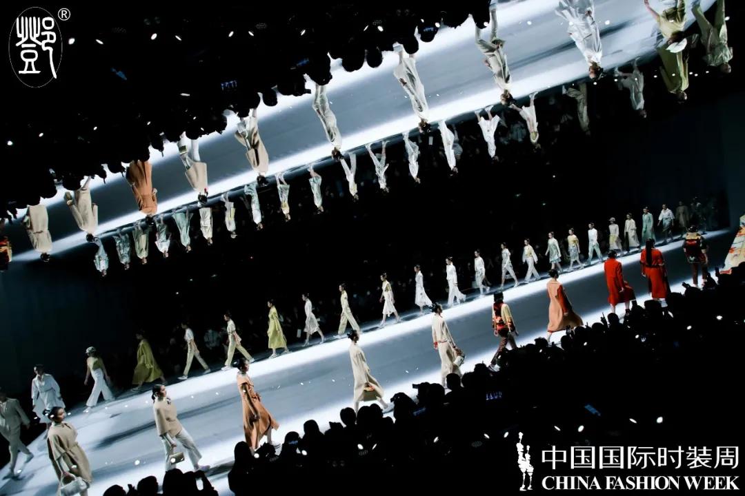 从时尚中国走出去的模特,2019年春夏中国国际时装周模特