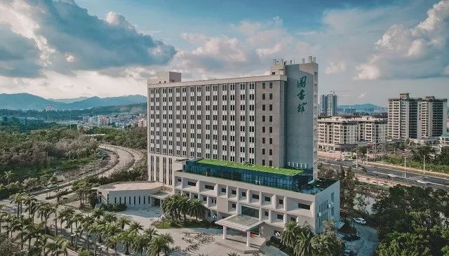 潮平两岸阔风正一帆悬异曲同工,潮平两岸阔风正一帆悬中文