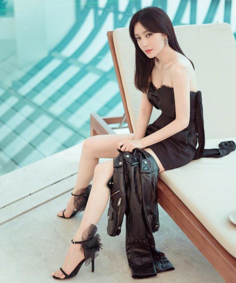 秦岚被热巴惊艳,秦岚蝴蝶t恤