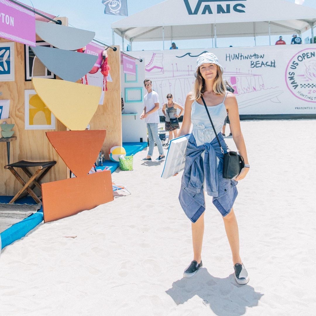 工作累了来瓶酒,工作累了快来放松一下