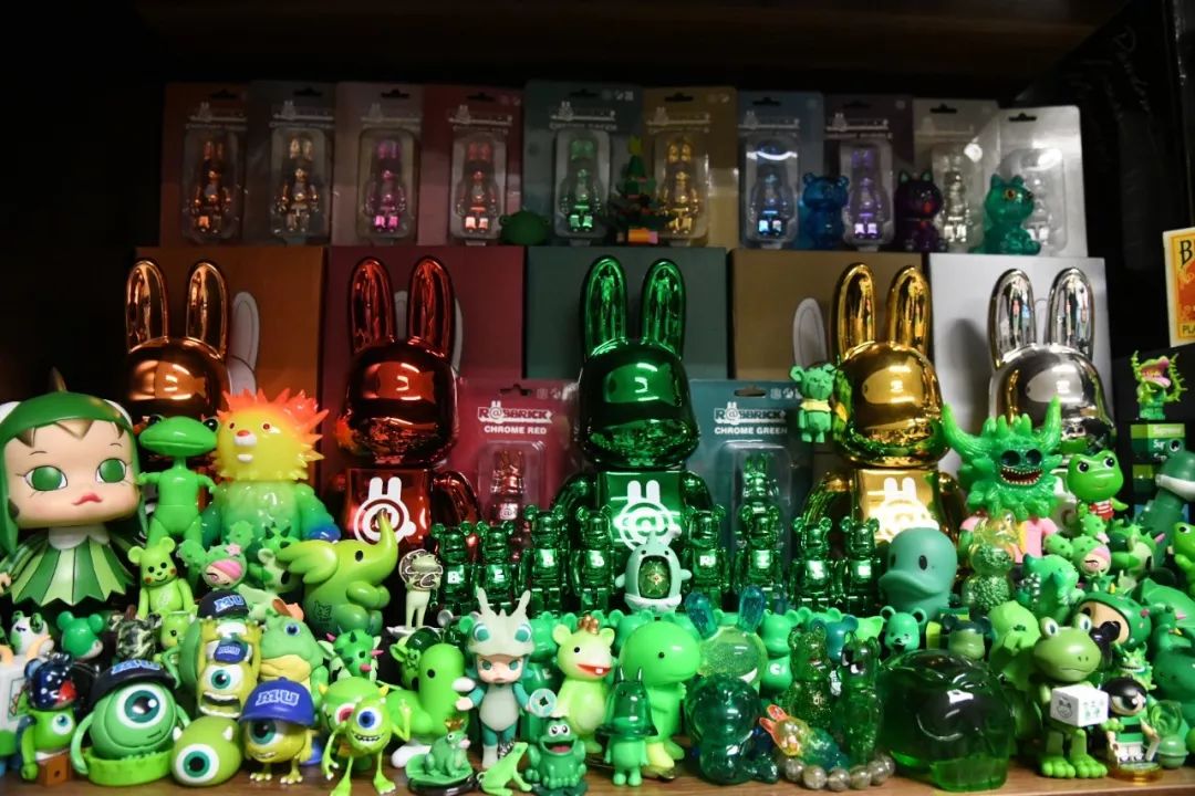 潮流玩具单品,适合年轻人盘的玩具