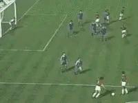 足球史上最全能支点中锋!他可以在中锋、前腰和边锋之间无缝衔接!