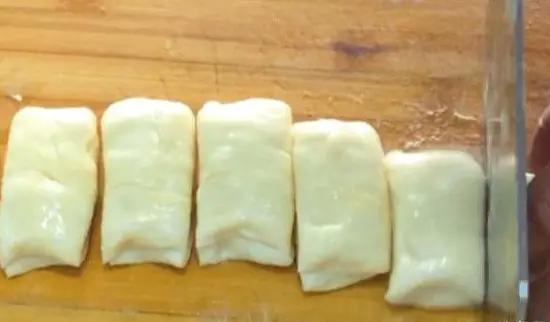 无矾酥脆油条的做法和配方超实用,油条做法蓬松酥脆不用醒面一晚上