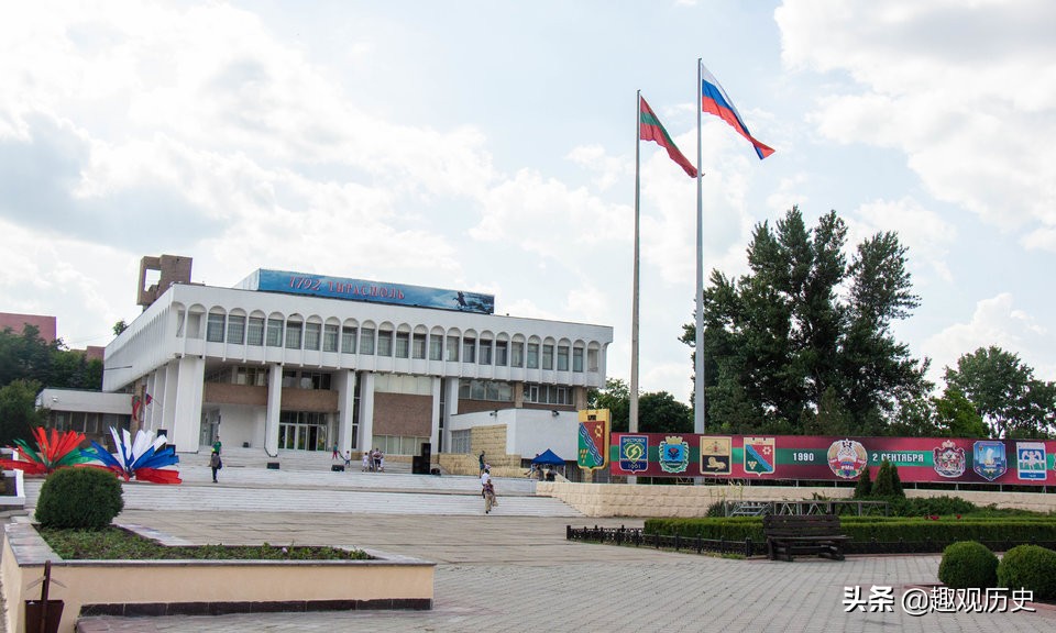 最后一个苏维埃社会主义国家,我国国徽图案镰刀锤头