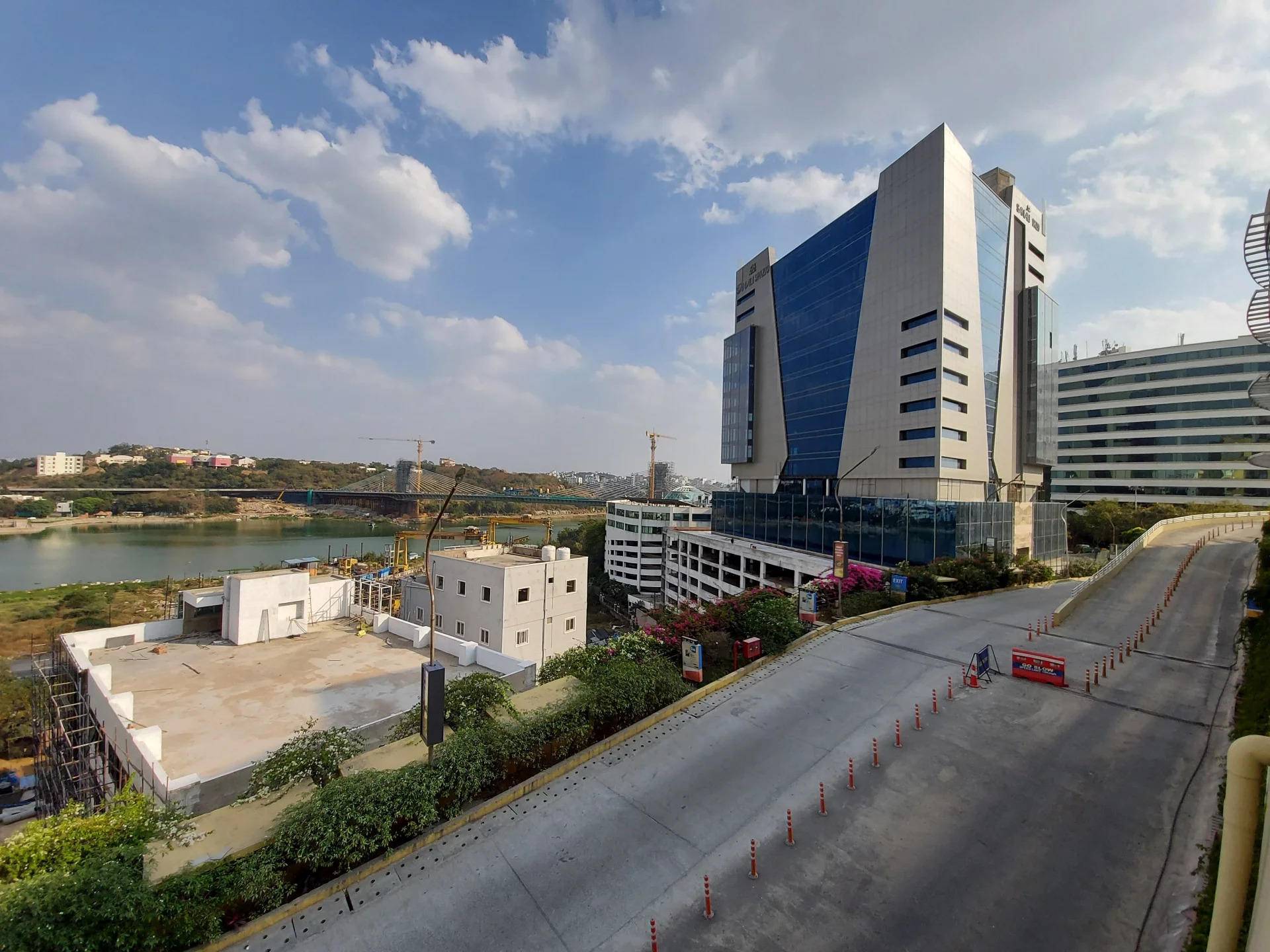 外媒三星galaxys10全系列上手体验,三星galaxys10sm-g9730评测