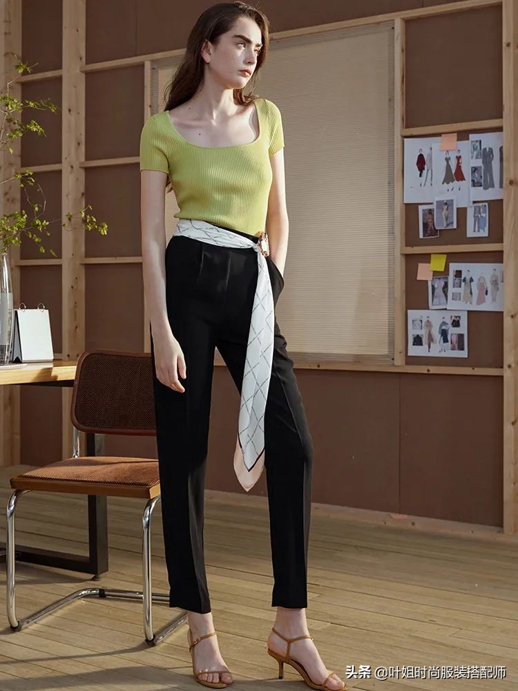 丝巾新花样美出高级感丝巾搭配,怎样选最好质量的丝巾好看又洋气