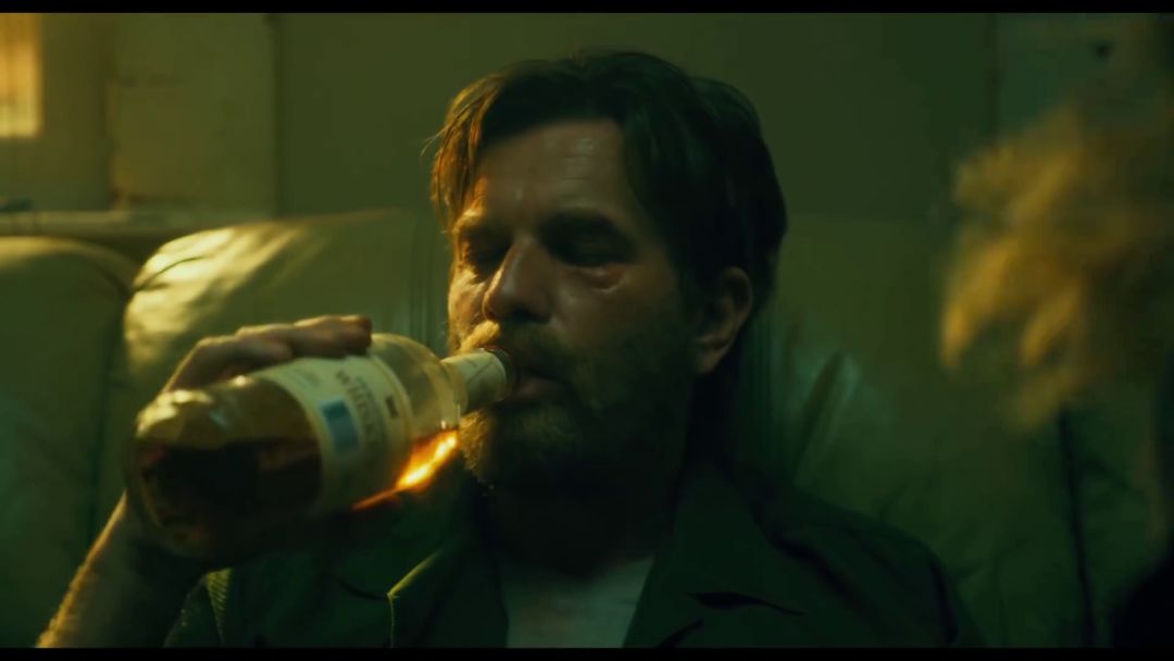 闪灵续集睡梦医生讲什么,经典恐怖电影闪灵