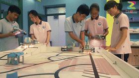 南阳完全中学校长,南阳市第一完全学校东大门图片