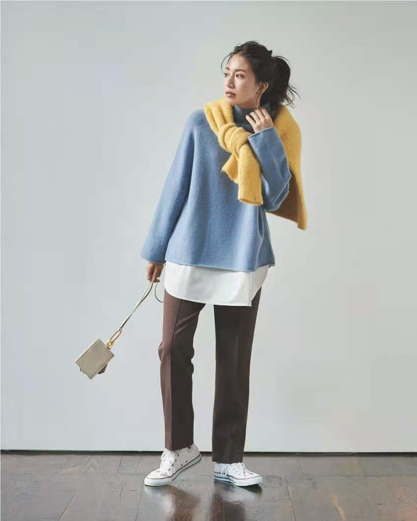 40岁女人适合穿匡威,50岁女人可以穿匡威鞋吗