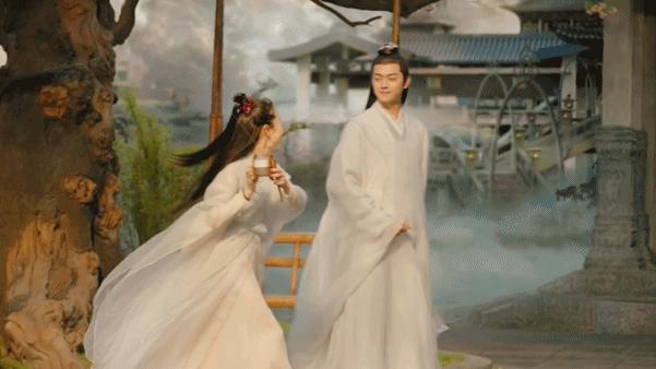 三金影后周冬雨为何会下凡拍电视,三金影后周冬雨真的有演技吗