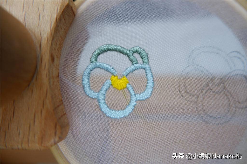 如何用欧根纱做成仙气飘飘的流苏,欧根纱刺绣花边可以怎么用