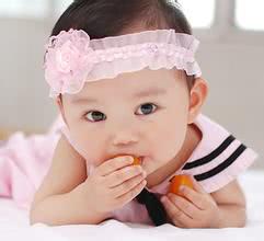 小孩擦红屁股的粉秘方,治疗宝宝红屁股快速好方法