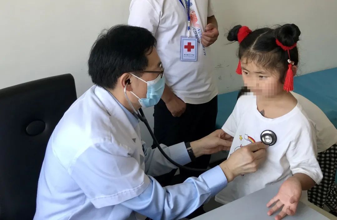 心脏病患儿爸爸,先天性心脏病孩子的爸爸