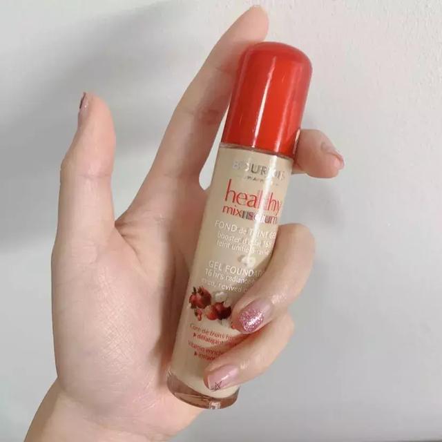 贫民窟女孩粉底液遮瑕推荐,贫民窟女生粉底液测评