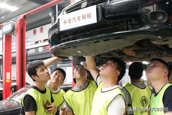 不能过户的二手车能买吗现在,买二手车自己过户好还是包过户好