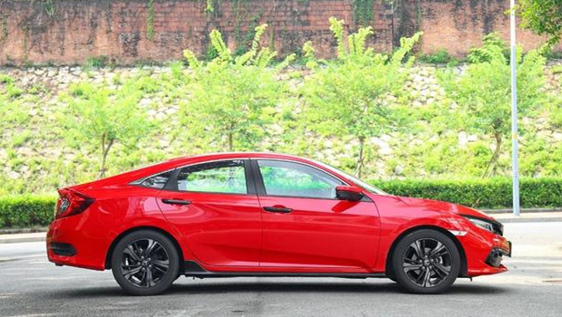 单月销量突破2万辆！本田思域真的有这么好？它有哪些优缺点？
