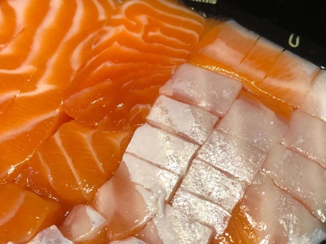 三文鱼和帝王鲶哪个好,三文鱼和帝王鲑刺身哪个好吃