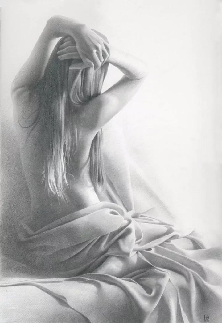 唯美风格素描画,妖娆的背影素描画