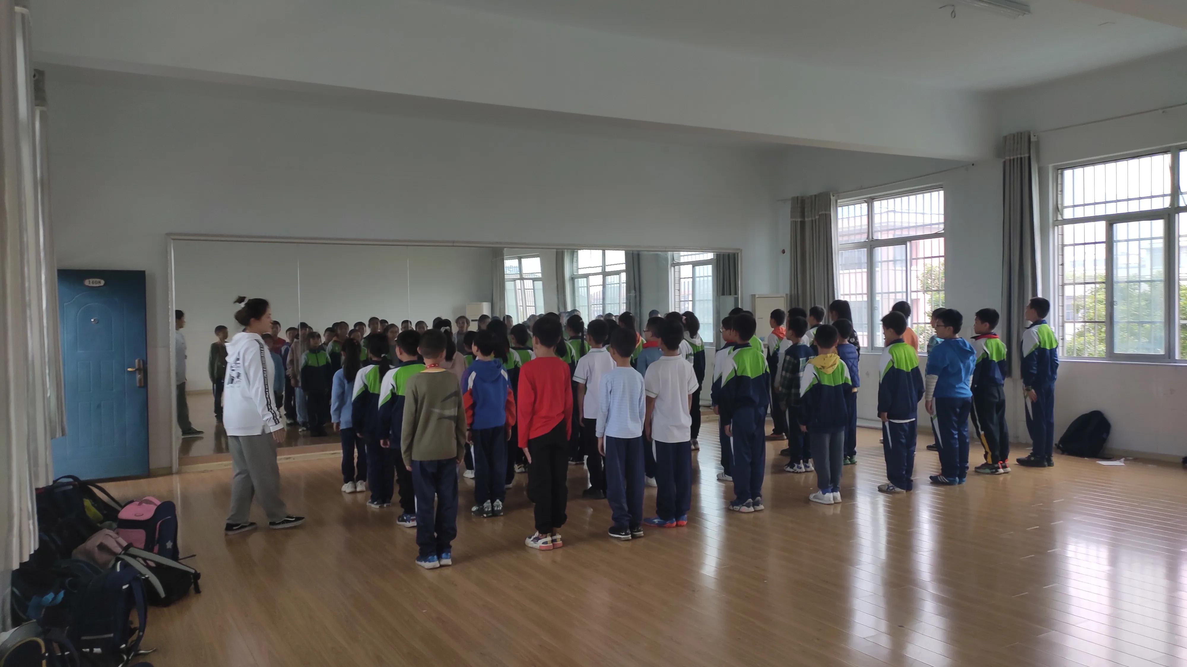 平江县南江镇中心小学,平江南江中心小学