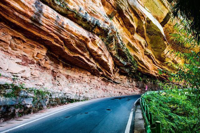 半个重庆人的感受,重庆游玩四面山到哪里玩