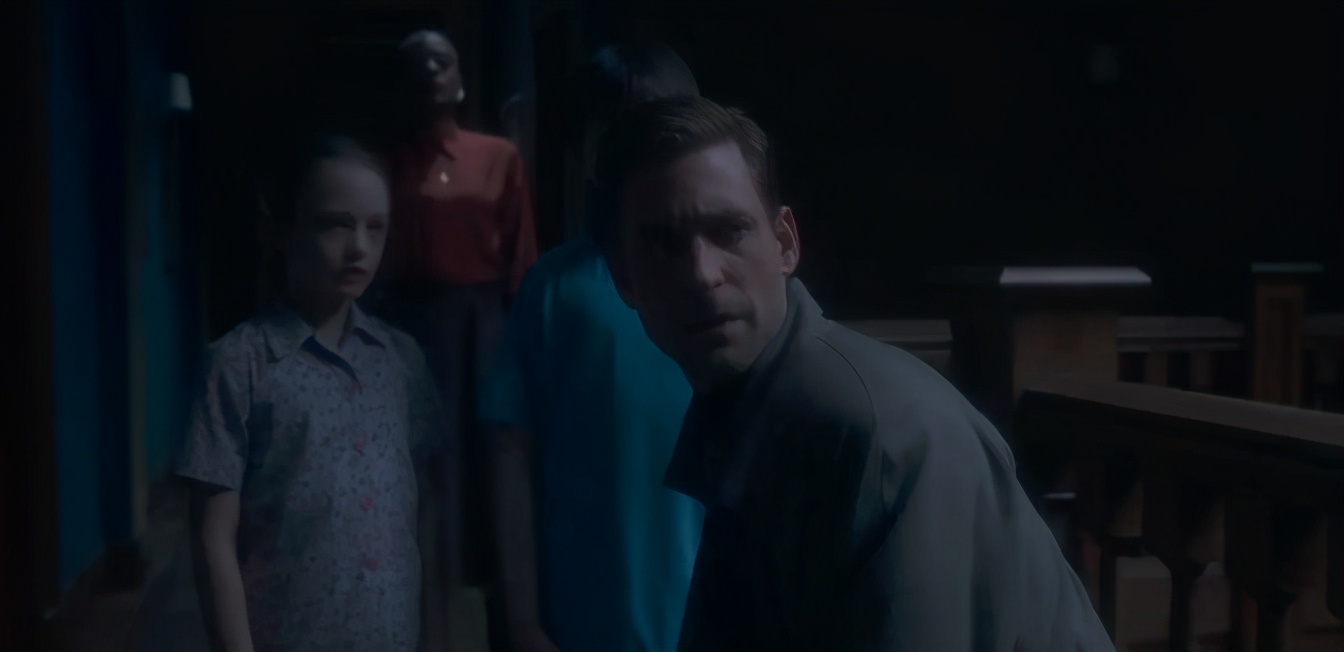 鬼入侵电视剧,鬼入侵庄园