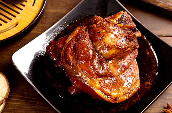 大姐教你正宗酱肘子的做法,酱肘子的最好吃的做法