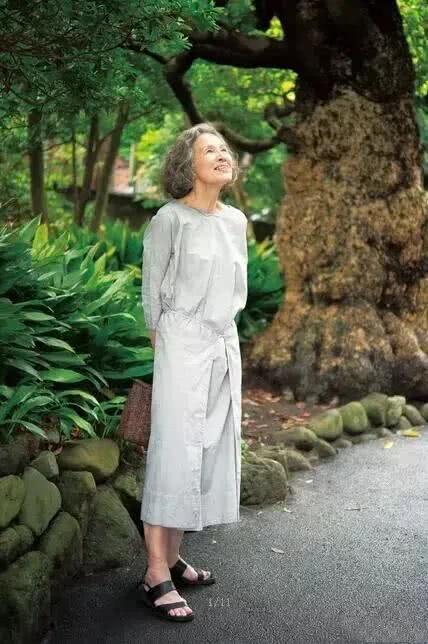 解决眼部皱纹最快的方法,解决眼部皱纹最好的方法