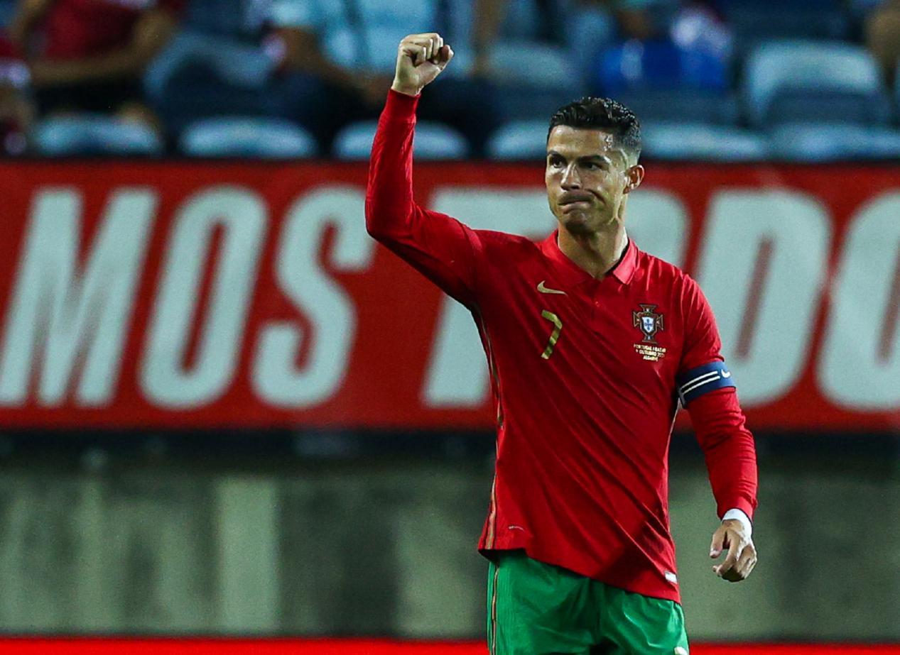 世界足坛最令人失望的十大转会,当今足坛转会费最贵的五名中卫