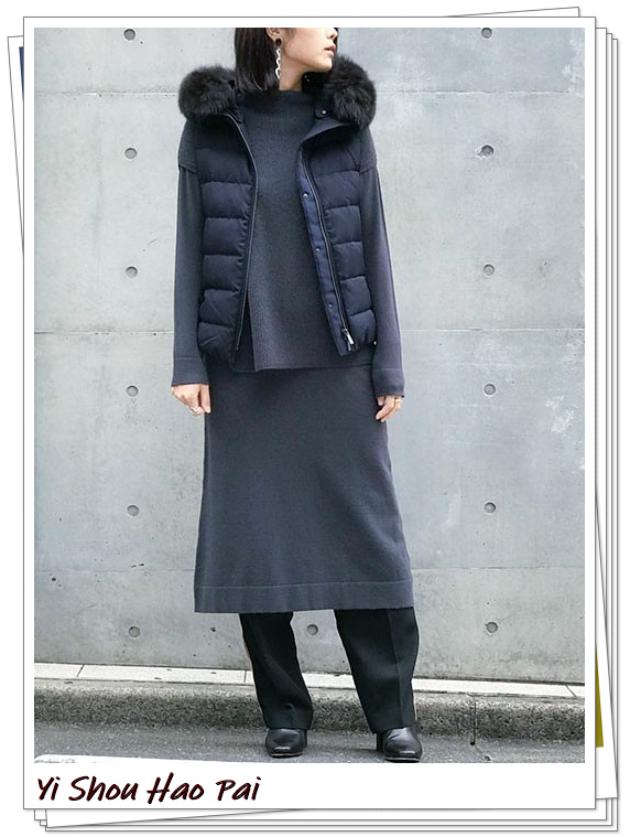 黑色的棉背心外套怎么搭配,海军蓝羽绒