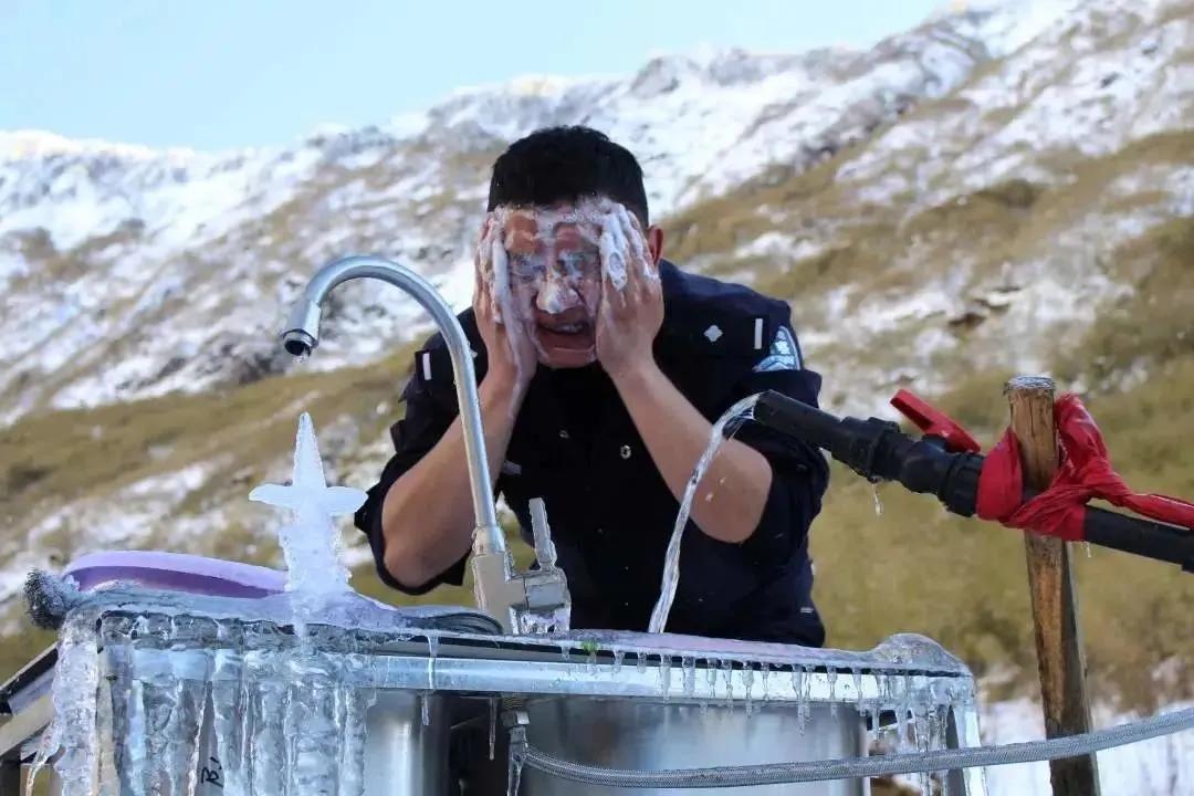 我肚子里有虫子吃什么药,忽然发现肚子里有一个虫子