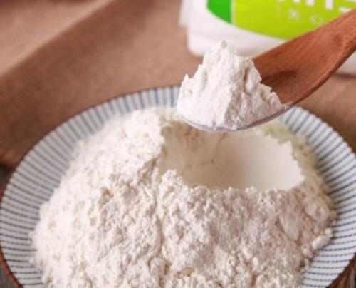 馒头用低筋面还是高筋面粉,做馒头用低筋还是中筋好