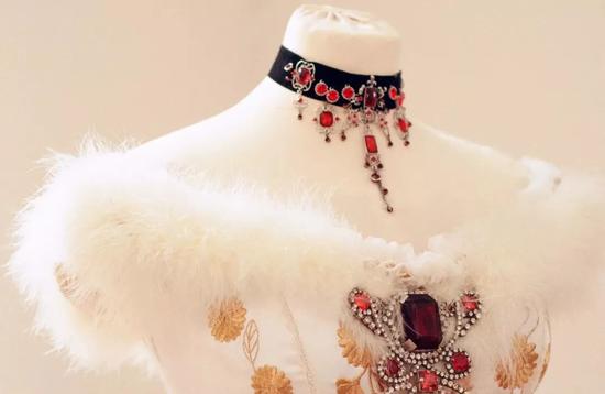 鐨囧鐨勫ア鍗庝笌灏婅吹,涓栫晫鐨囧寰$敤娓呭崟