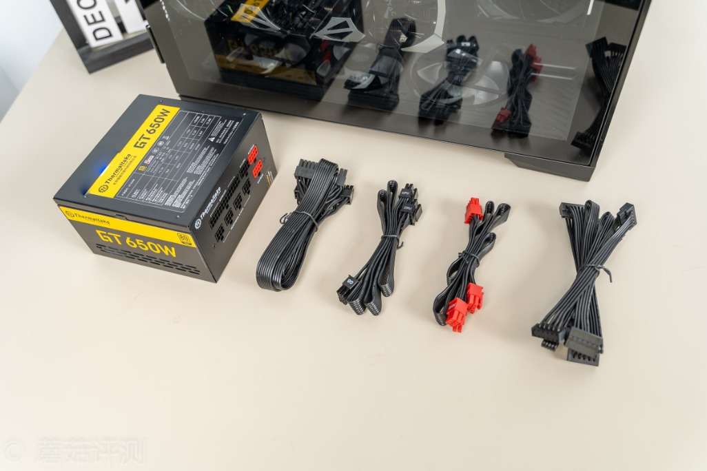 输出稳定，安静高效、Tt（Thermaltake）GT650W金牌全模组电源