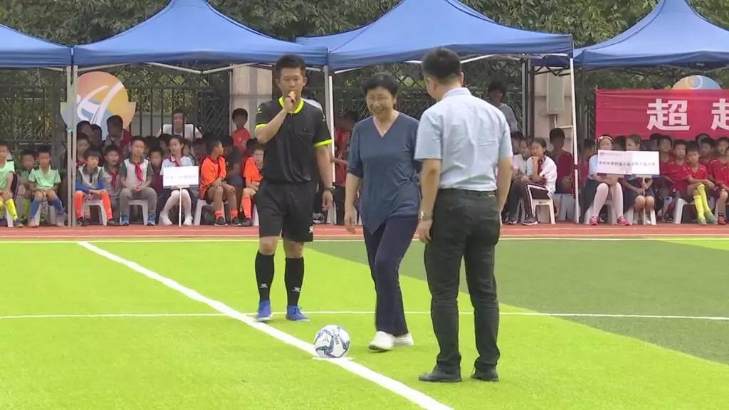 教育动态丨第七届校园足球联赛开幕在南京致远外国语小学分校举行