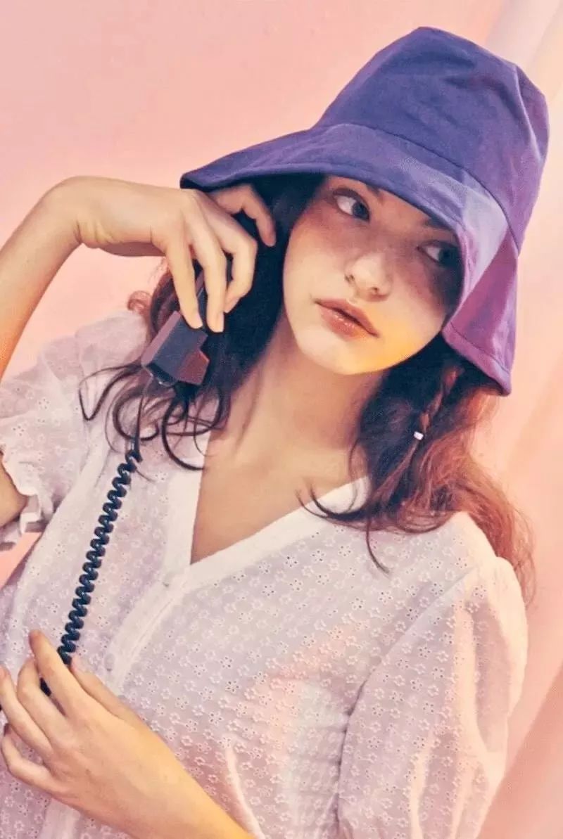 适合秋冬戴的巨显脸小的渔夫帽,渔夫帽戴对不仅时髦还显脸小