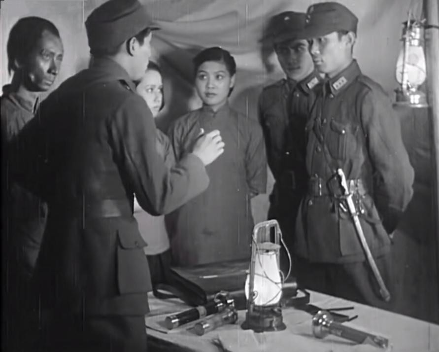 隐蔽战线英茵：牺牲肉身救同志，身份暴露后选择自杀，无人受株连