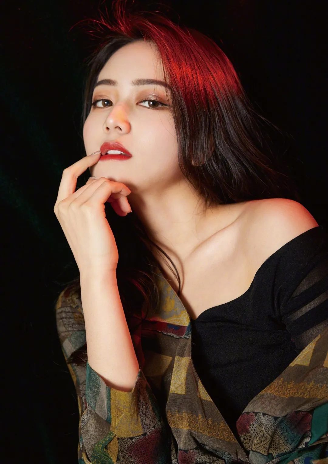 李佳琦力荐的爆款，时尚圈都在用的好东西，你有几只？