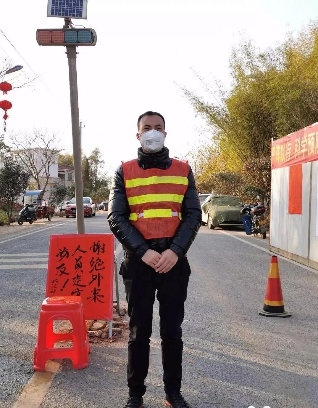 孩子们为防疫一线父母加油,深圳龙华防疫工作人员