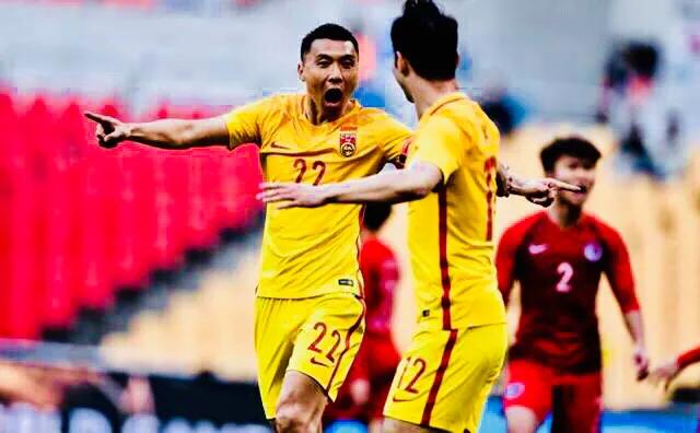 “大哥哥”战胜了“*弟弟小**”