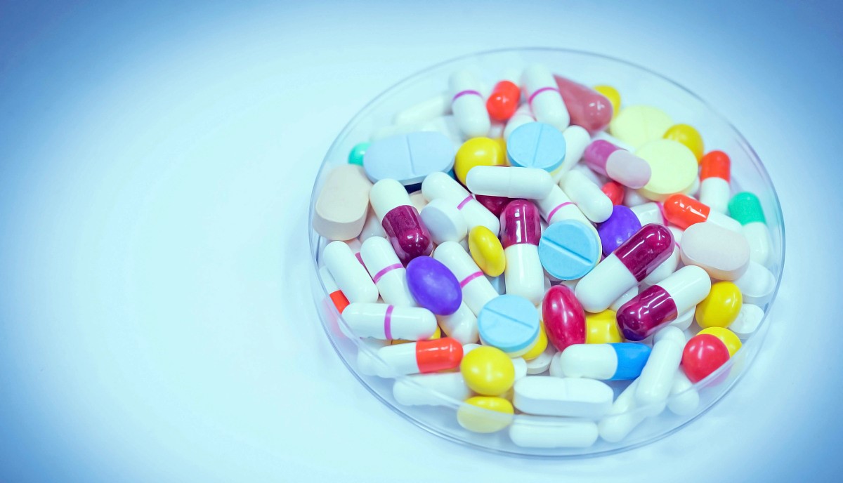 糖尿病视网膜病变是发病率较高的致盲性眼病之一,临床治疗方法多