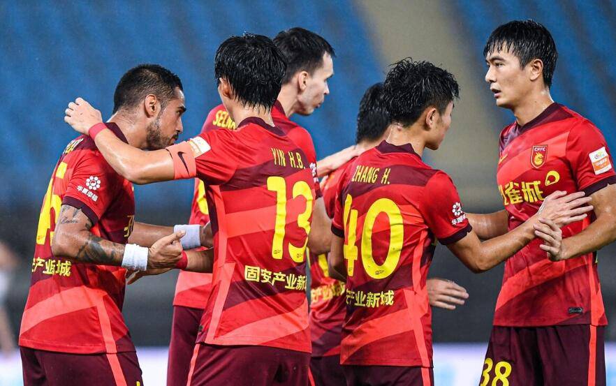 河北战平武汉,终于明白为什么曼联不敌谢菲联