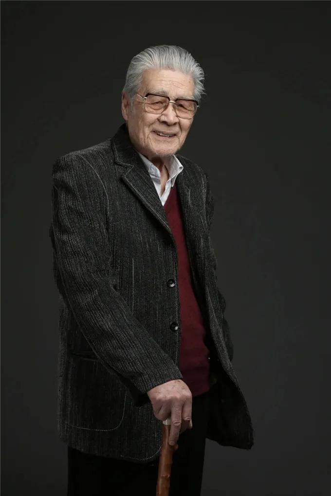 封神榜中的姜子牙是谁演的,90版封神榜姜子牙纣王图文