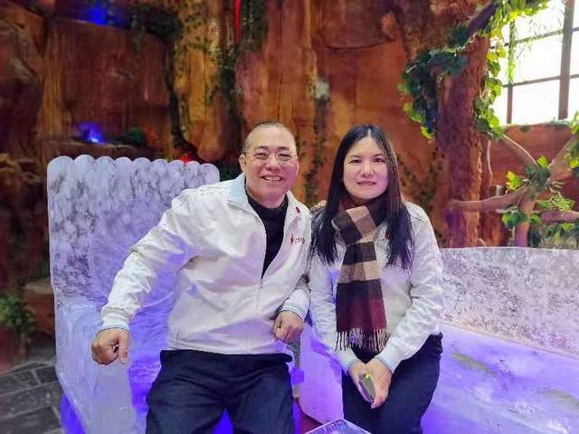 第三服务队,选取企业与服务队共同走访