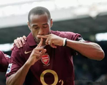 十大怪异足球,足球怪现象解密