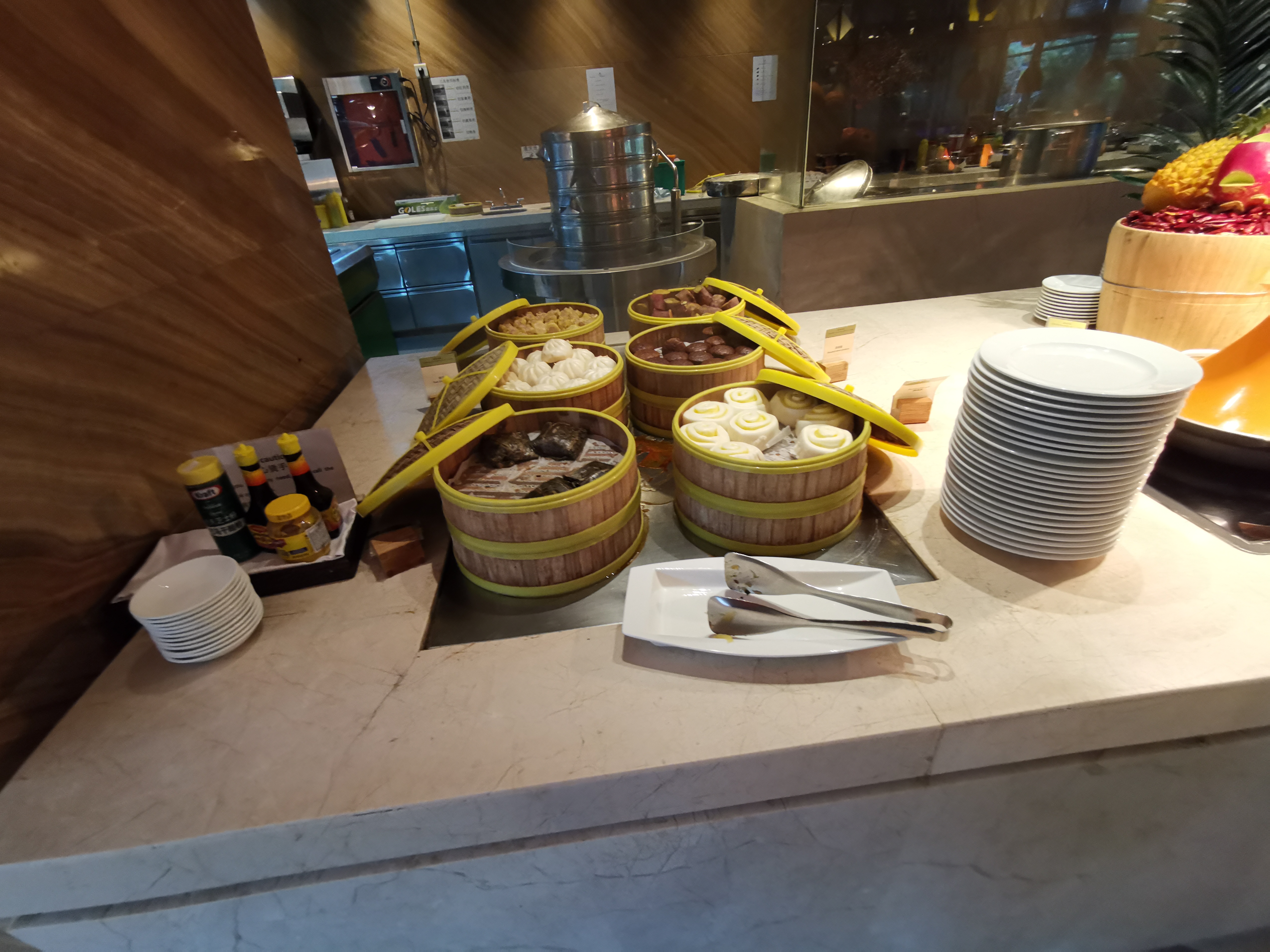 广州汇华希尔顿逸林酒店月饼,广州汇华希尔顿逸林酒店自助餐厅