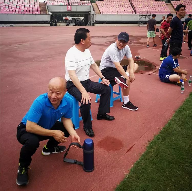 江阴第八届足球联赛,江阴市篮球联赛冠军