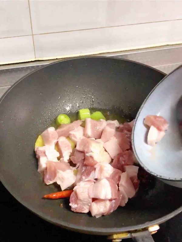 教你个红烧肉最简单做法软烂入味,这才是正宗红烧肉的正确做法