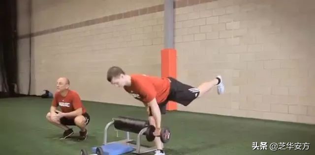 推荐三个步骤改善足底筋膜炎,泡脚能改善足底筋膜炎吗