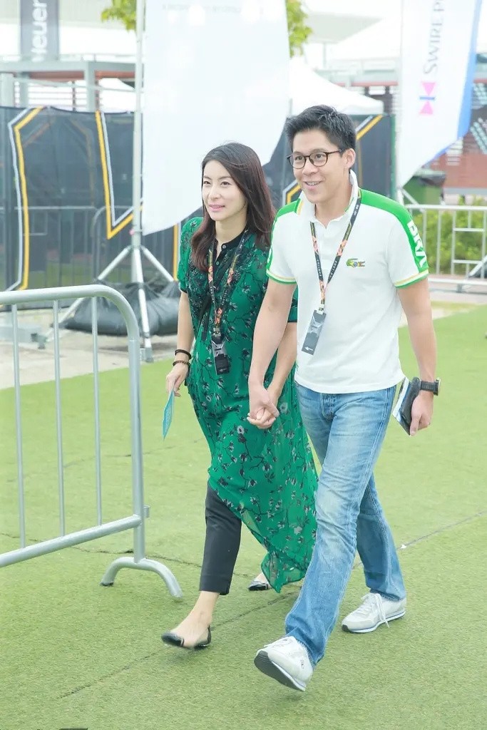 郭晶晶在香港迎接奥运代表团,郭晶晶将赴东京奥运是谁邀请吗